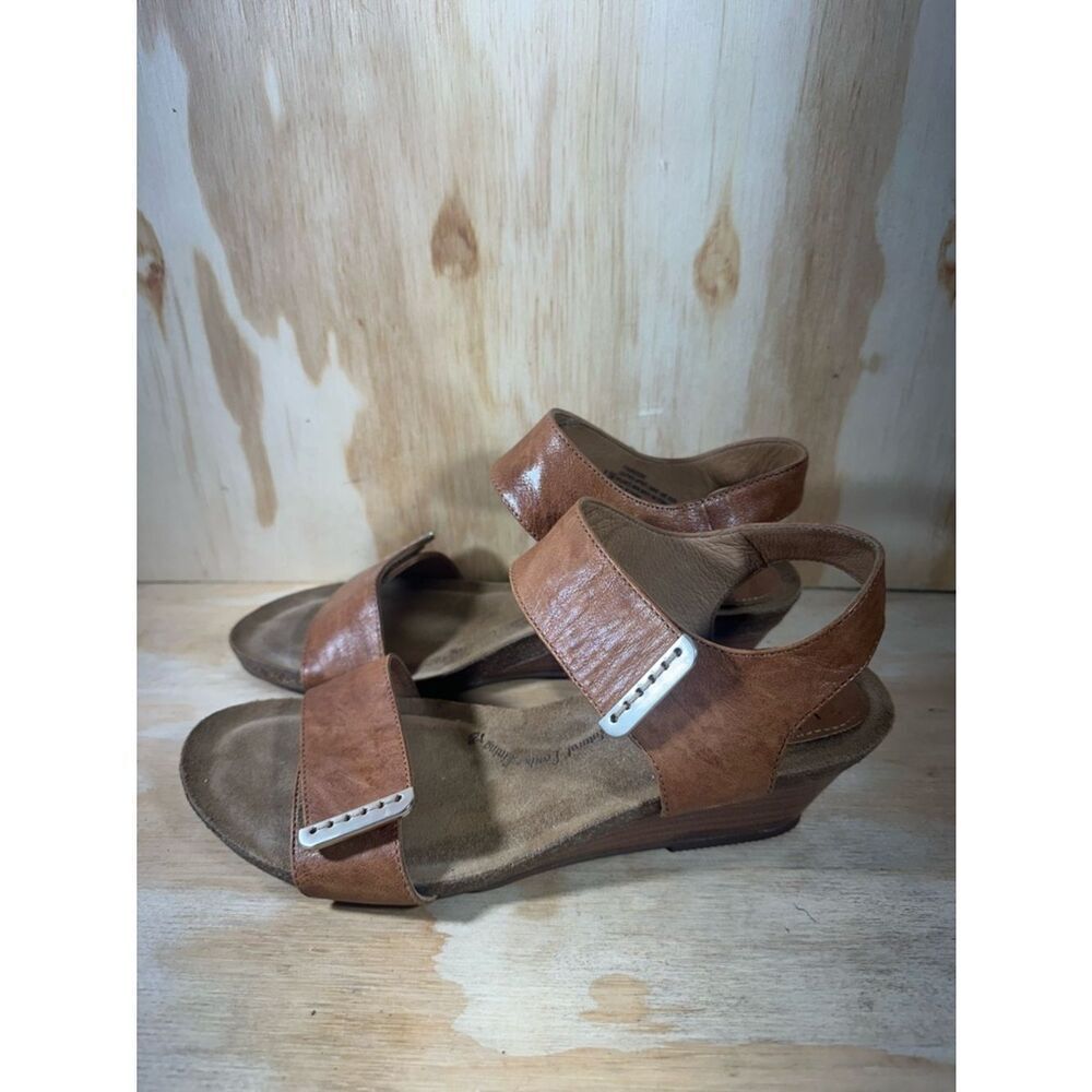 Sofft Brown Leather Slingback Sandals Women’s Size 8.5